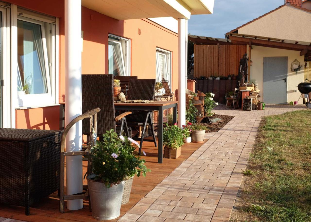 Ferienwohnung Im Paradies Momlingen Экстерьер фото
